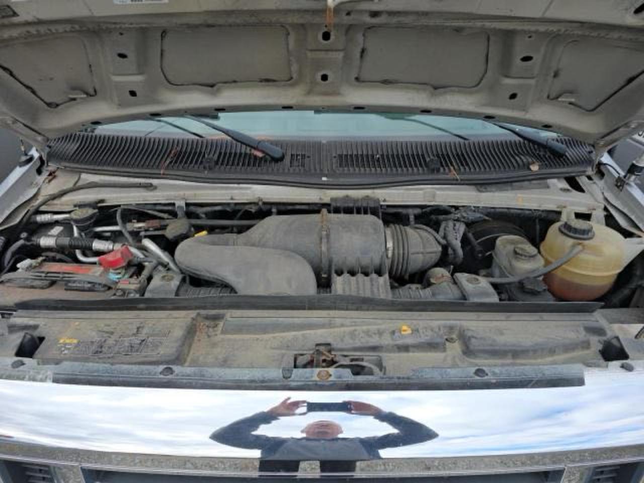 FORD ECONOLINE E250 VAN