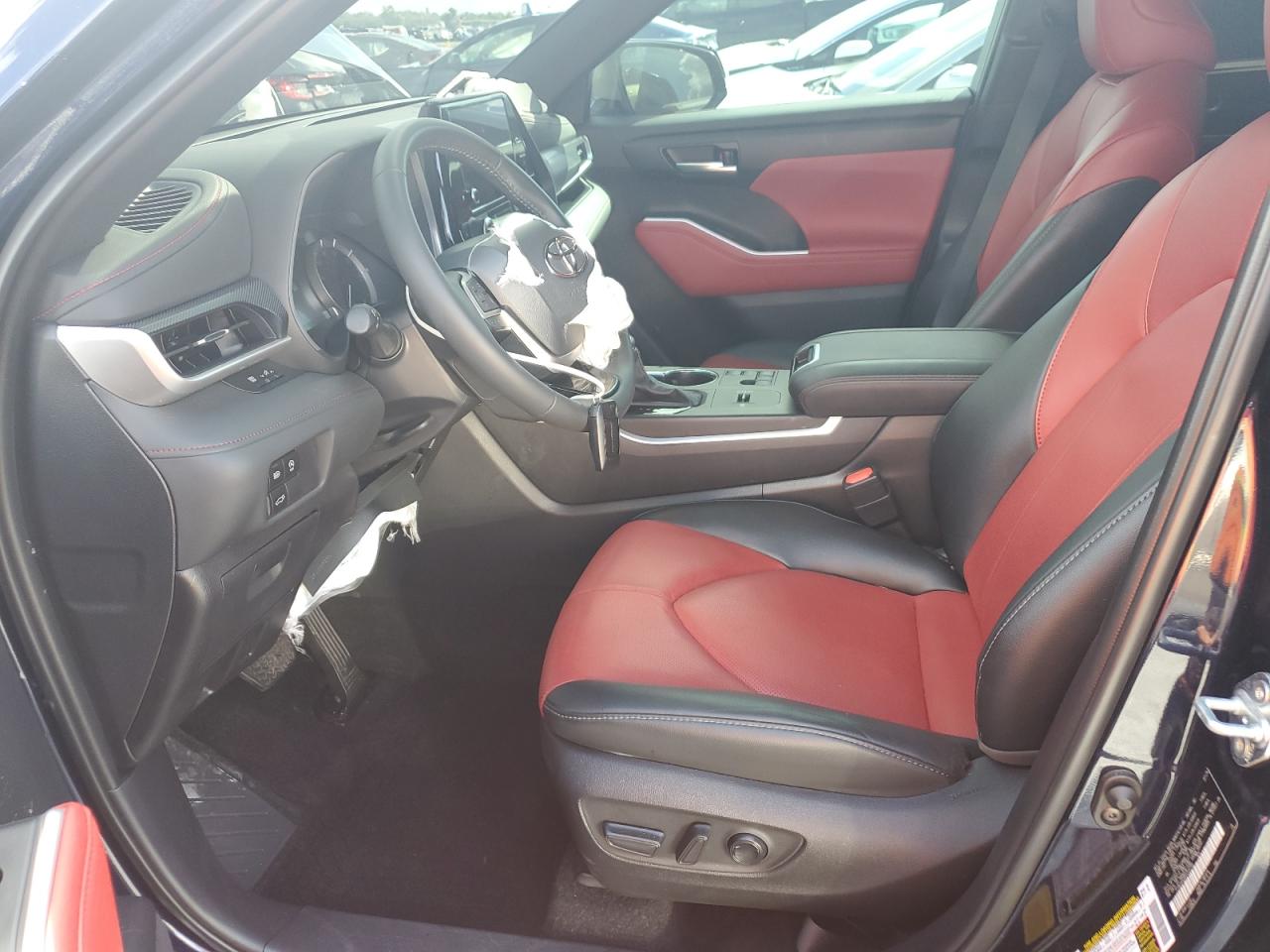 TOYOTA HIGHLANDER LE