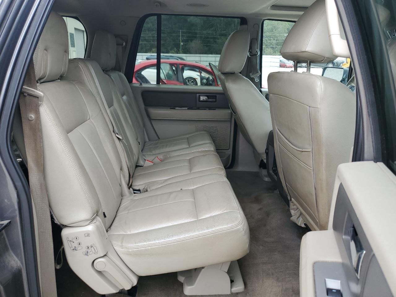 FORD EXPEDITION EL XLT