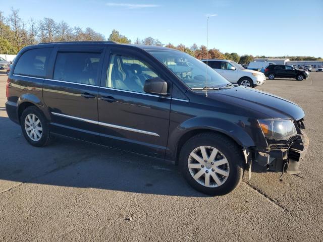 2014 CHRYSLER TOWN & COU #3303882685