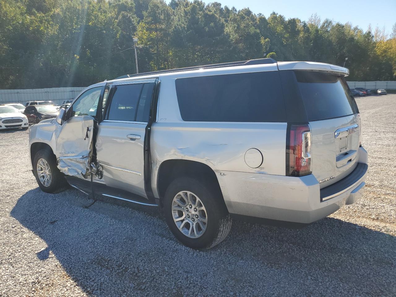GMC YUKON K1500 SLT