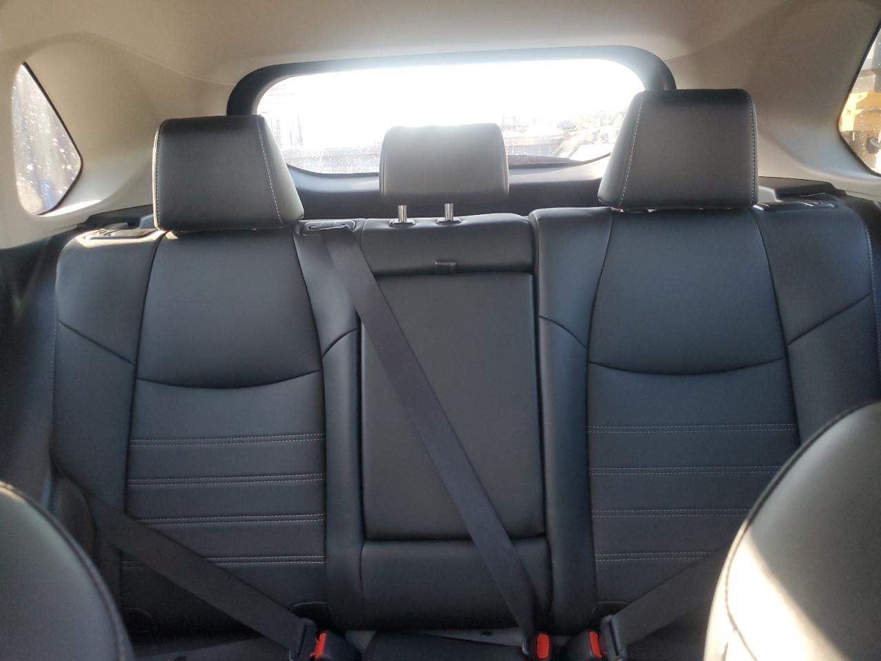 TOYOTA RAV4 XLE PREMIUM