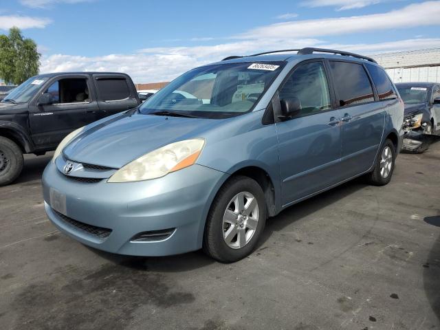 TOYOTA SIENNA CE