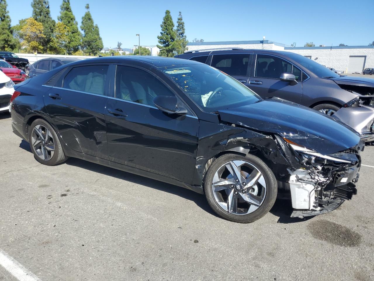 HYUNDAI ELANTRA LIMITED