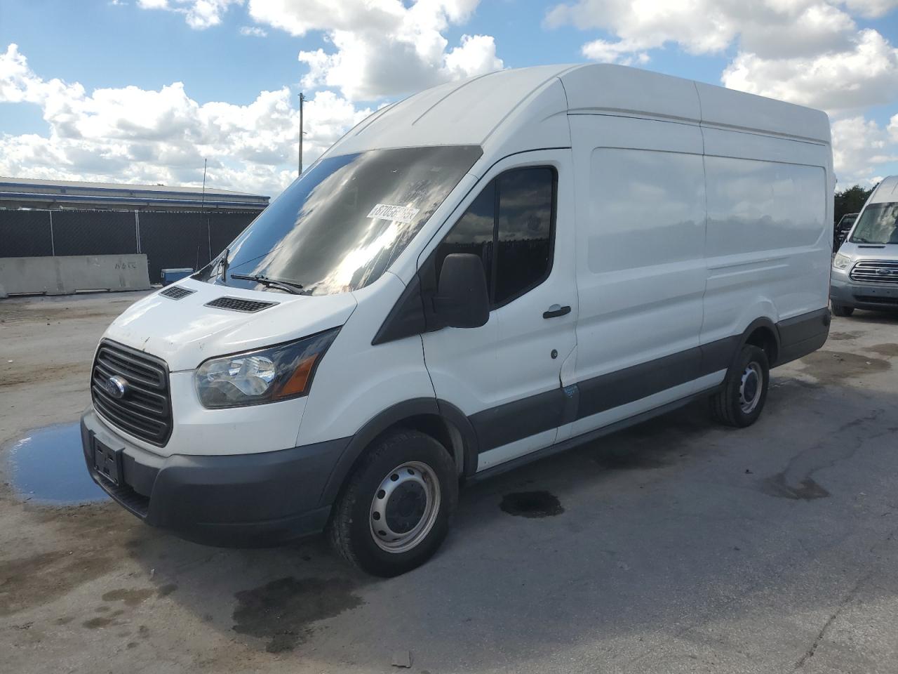 FORD TRANSIT T-250