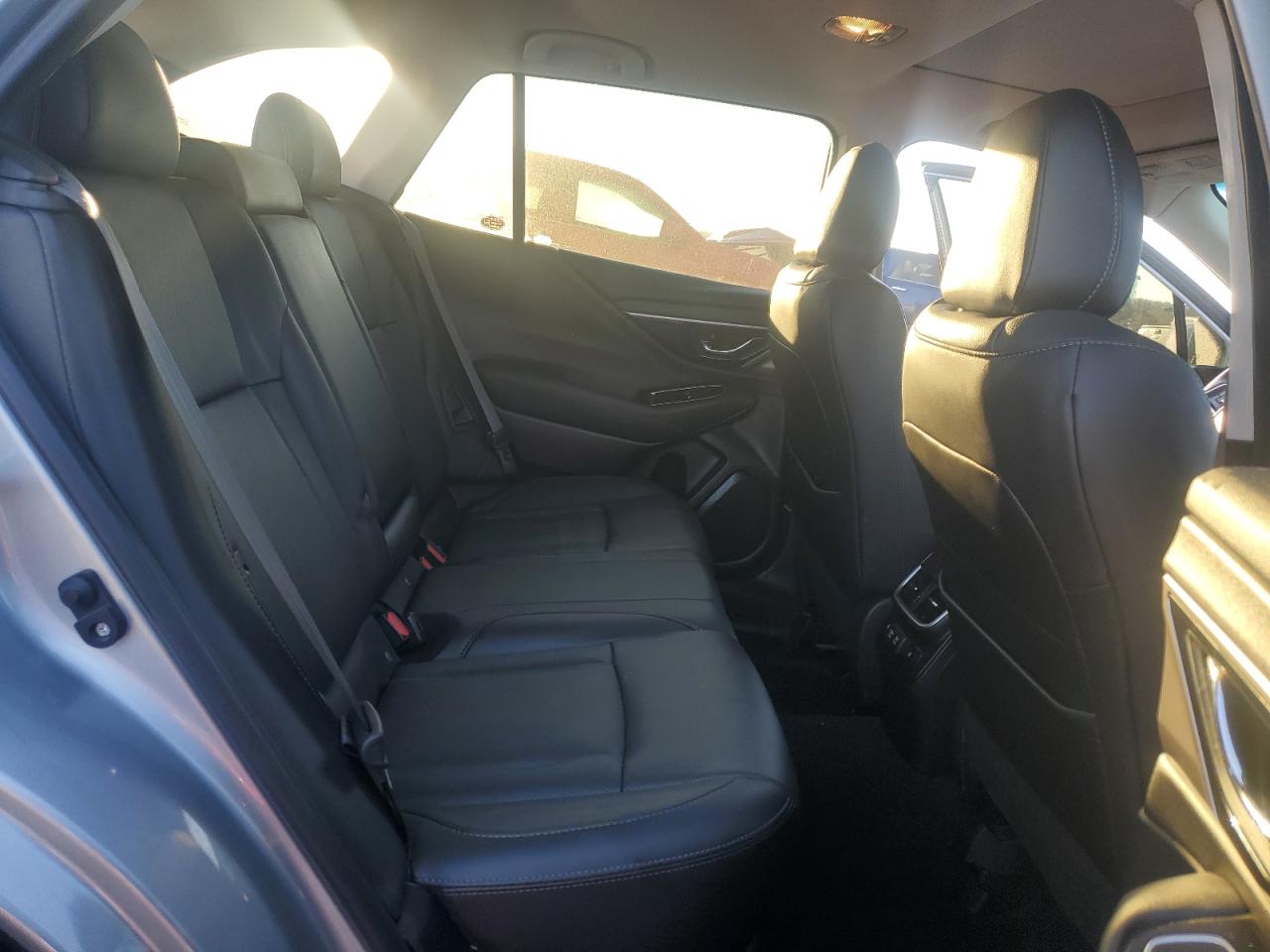 SUBARU OUTBACK LIMITED