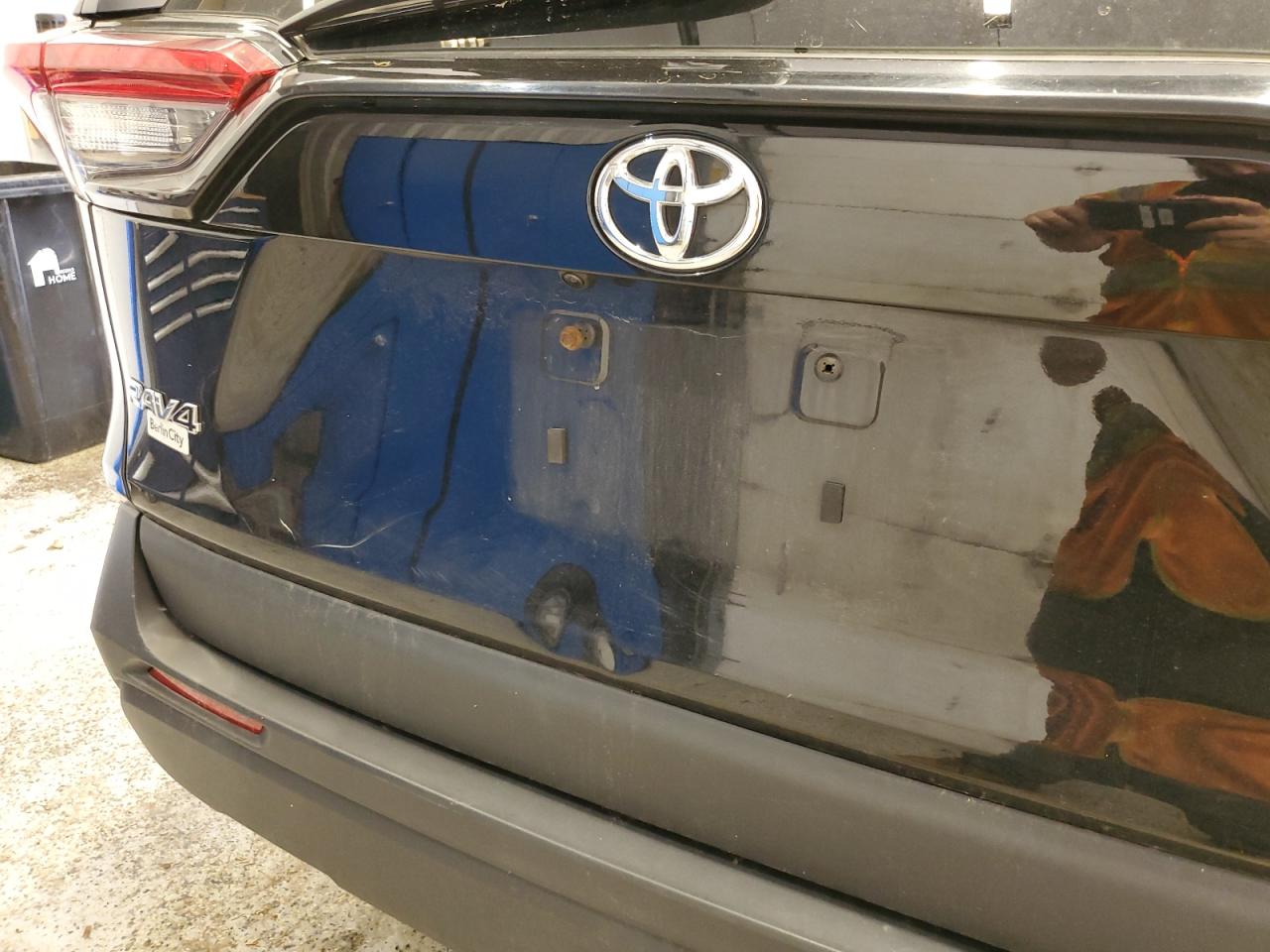 TOYOTA RAV4 XLE PREMIUM