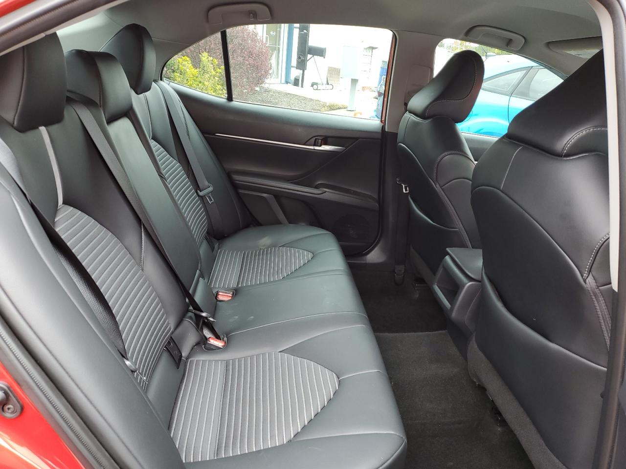 TOYOTA CAMRY SE NIGHT SHADE