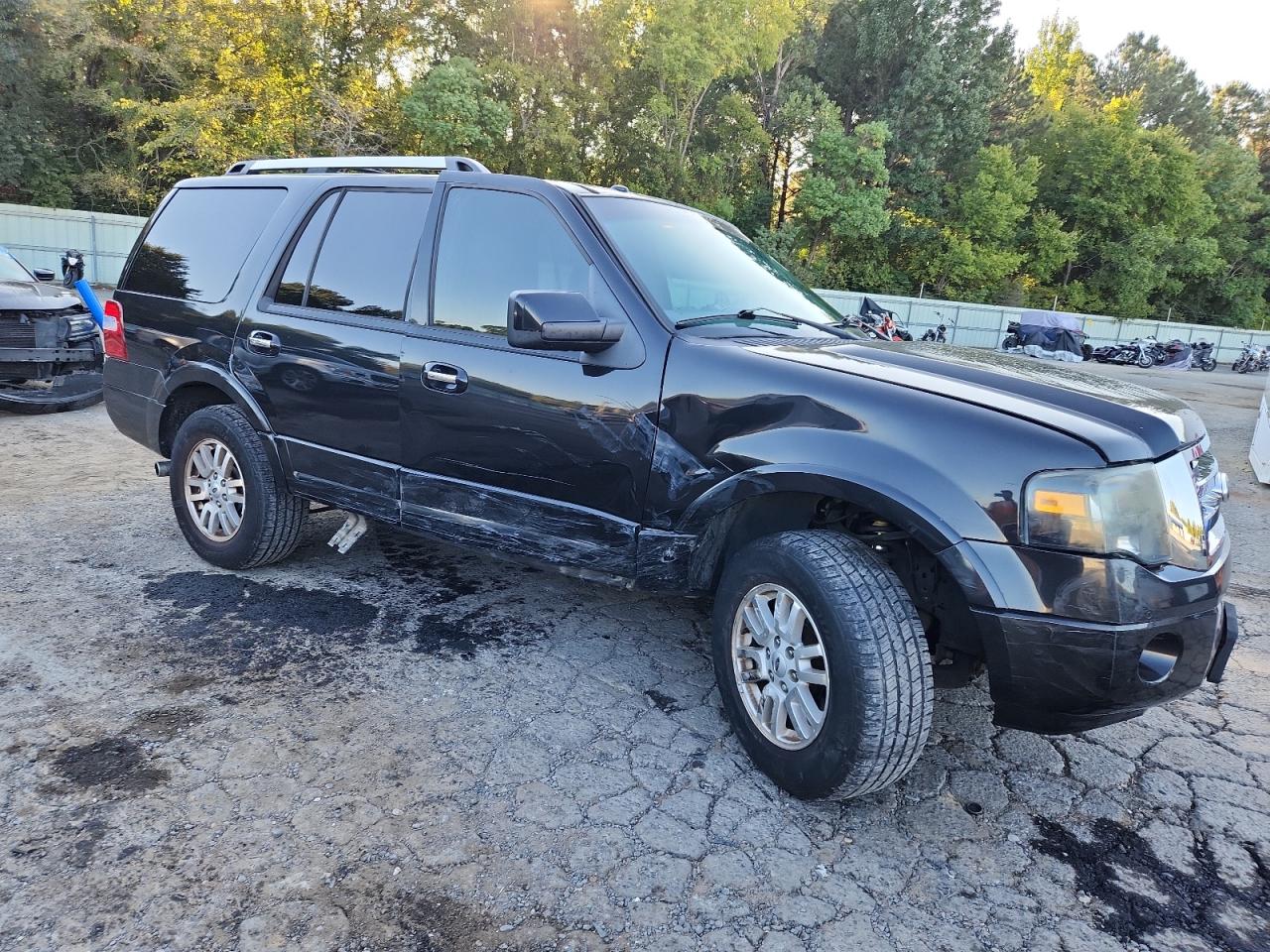 FORD EXPEDITION LIMITED