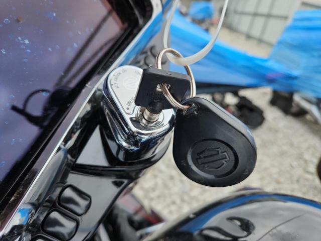 2022 HARLEY-DAVIDSON FLHTK - 1HD1KEF1XNB660925