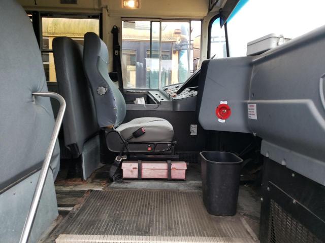 2009 IC CORPORATION 3000 CE #3287478006