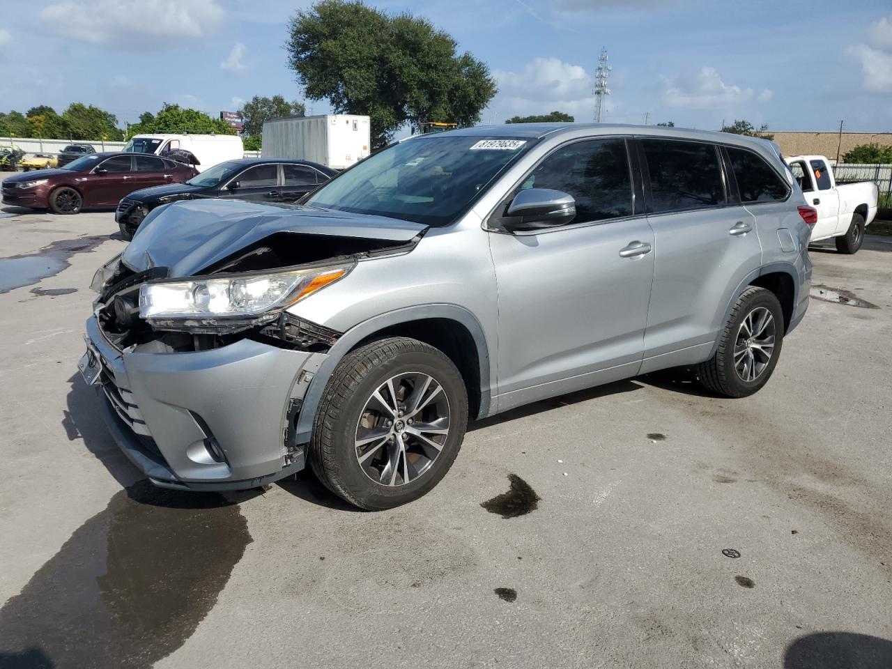 TOYOTA HIGHLANDER LE
