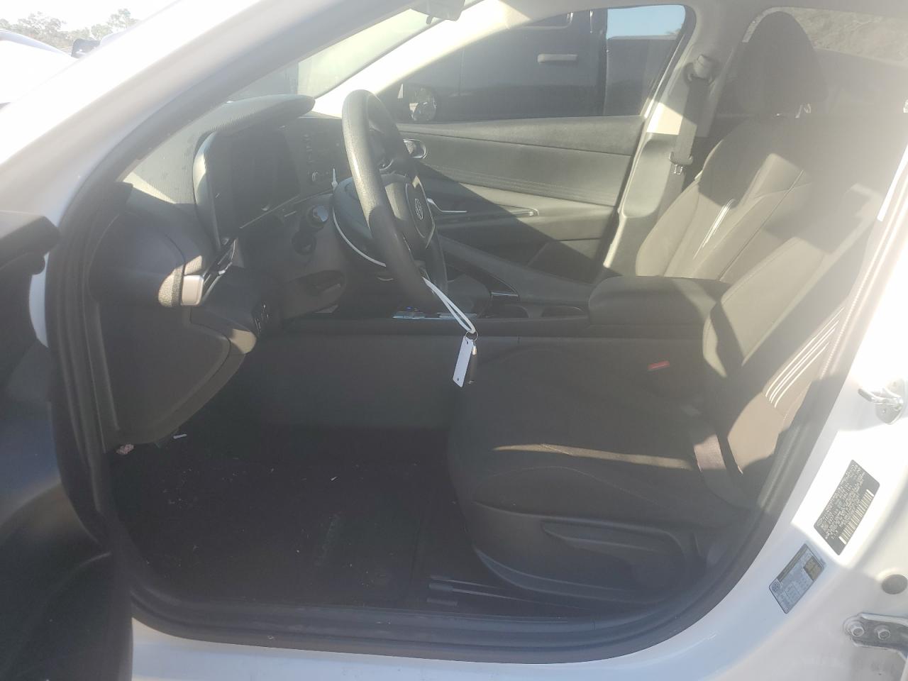 HYUNDAI ELANTRA BLUE