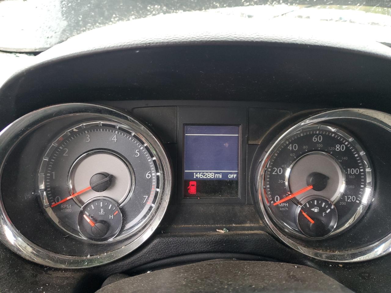 CHRYSLER TOWN & COUNTRY TOURING