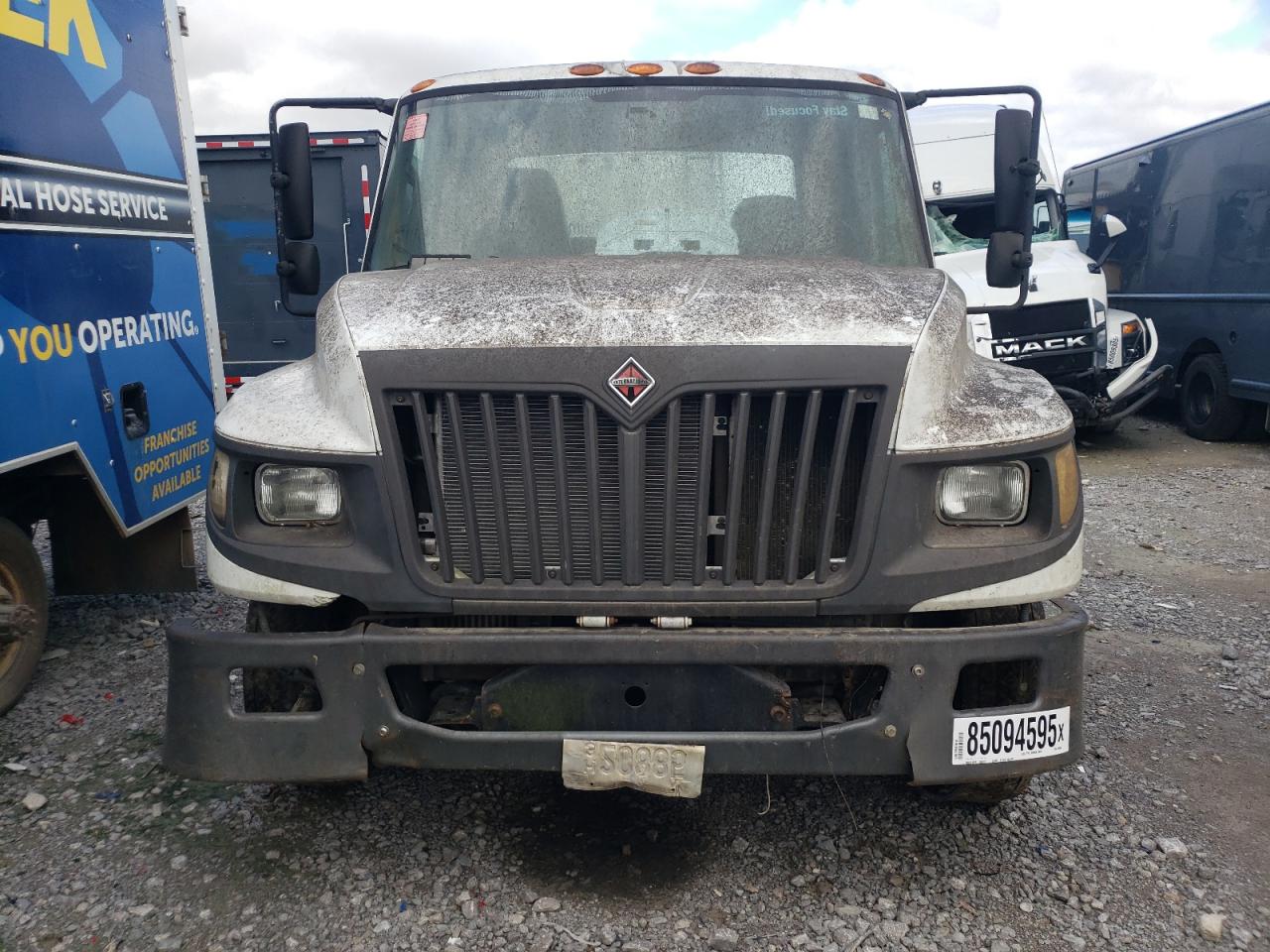Lot #3287321983 2015 INTL TERRASTAR