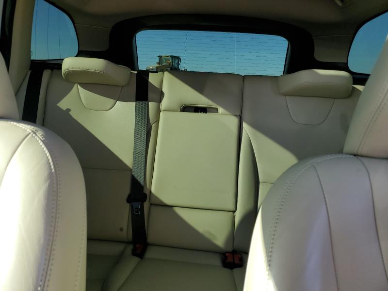 2017 VOLVO XC60 T6 IN YV449MRU5H2125402