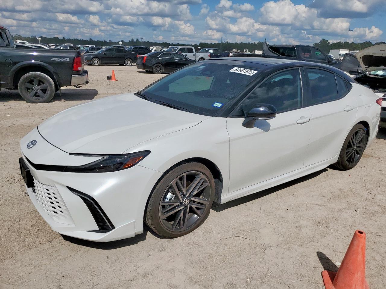 TOYOTA CAMRY XSE