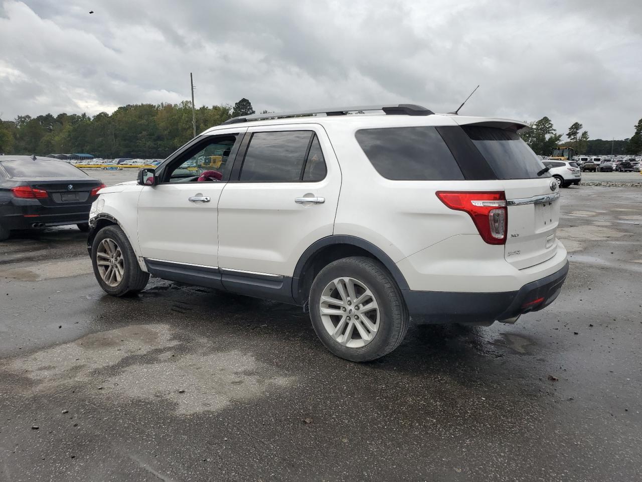 FORD EXPLORER XLT