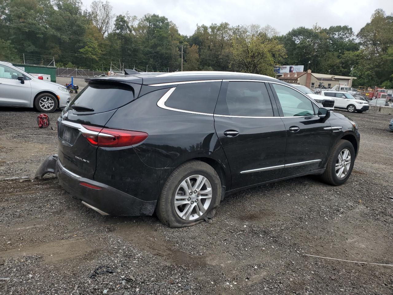 BUICK ENCLAVE ESSENCE