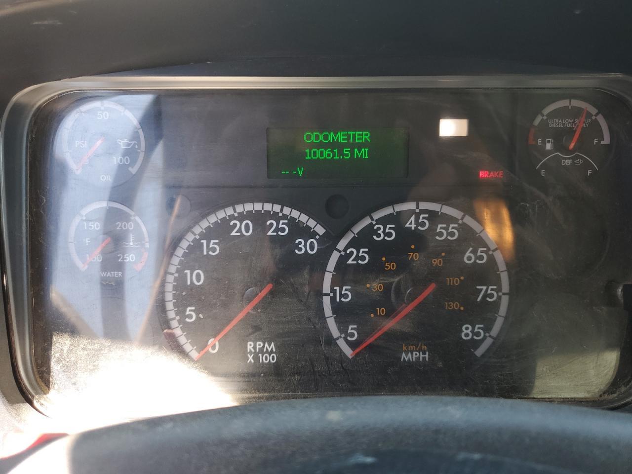 Lot #3259190961 2016 FREIGHTLINER M2 106 MED