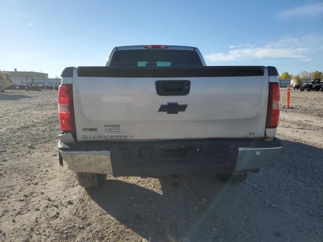 2011 CHEVROLET SILVERADO - 1GCRKSE34BZ234057