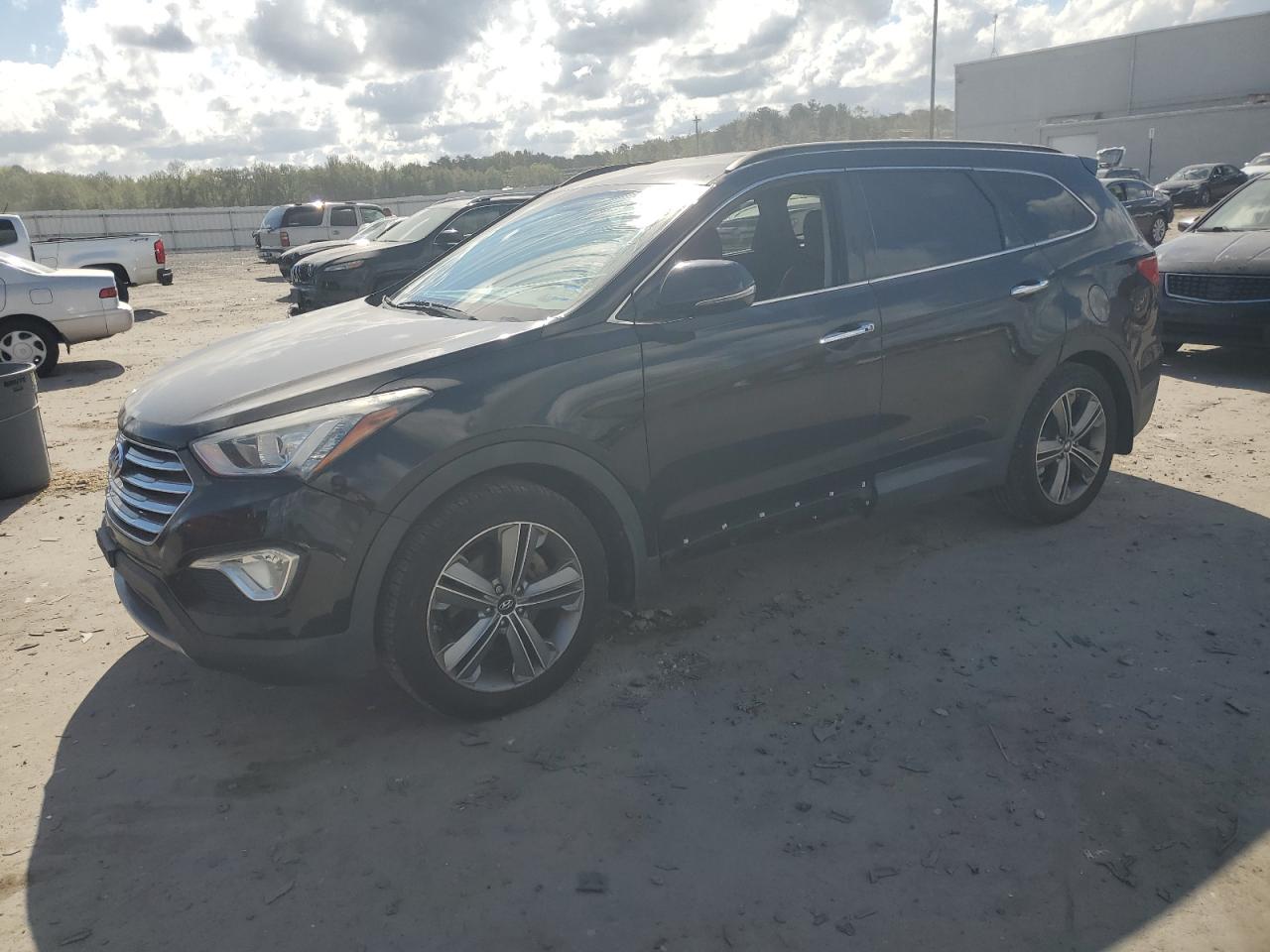 Lot #3258938861 2015 HYUNDAI SANTA FE GLS