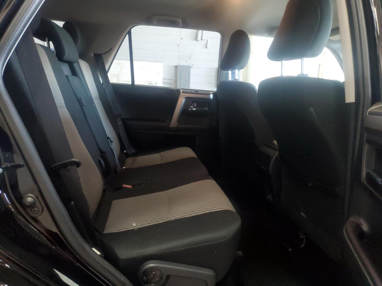 TOYOTA 4RUNNER SR5/SR5 PREMIUM