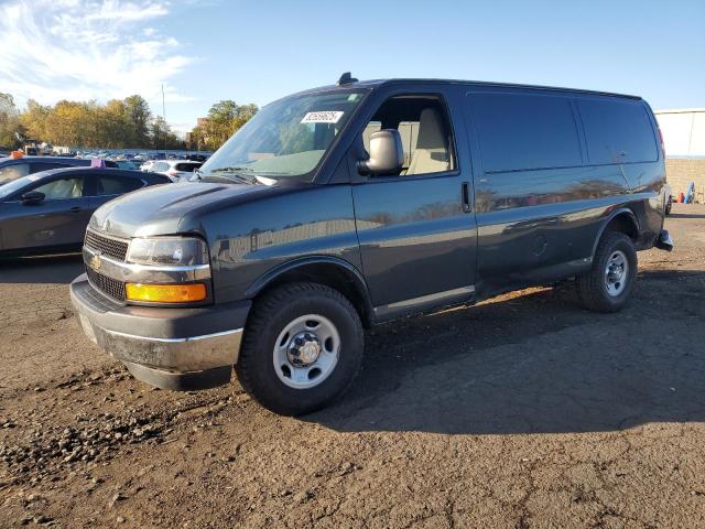 Global Auto Auctions: 2017 CHEV EXPRESS CARGO 2500 1