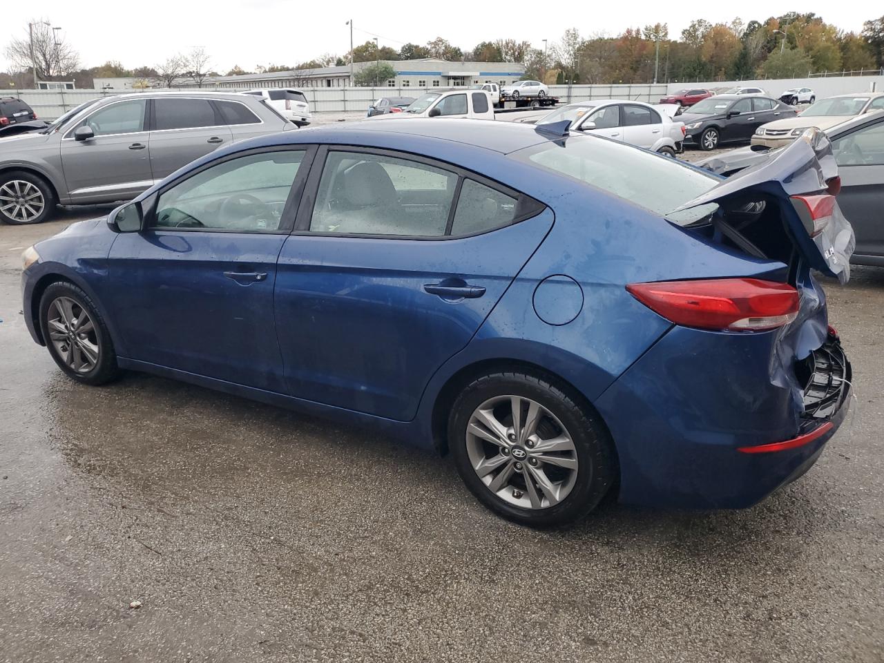HYUNDAI ELANTRA SE