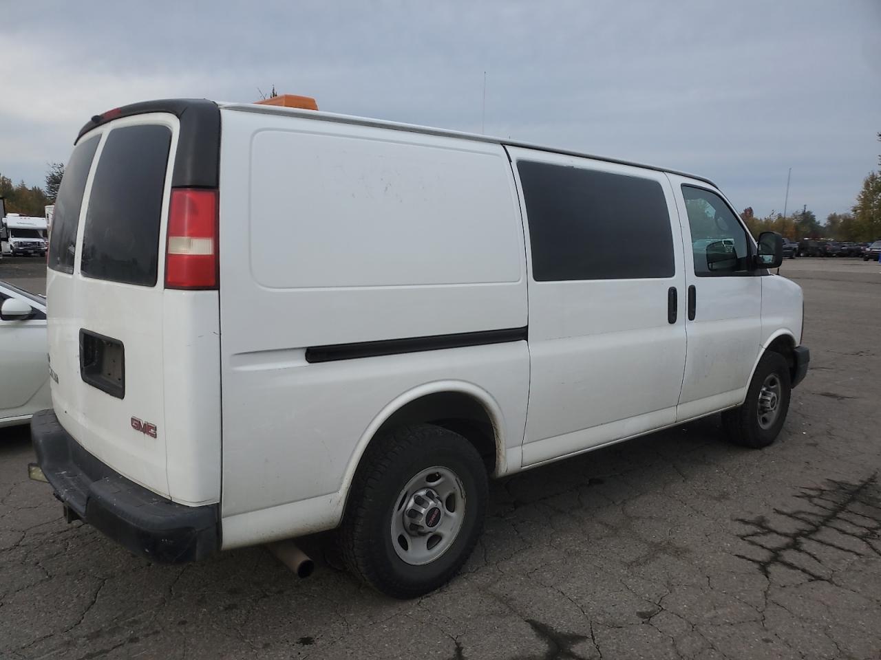 GMC SAVANA G2500