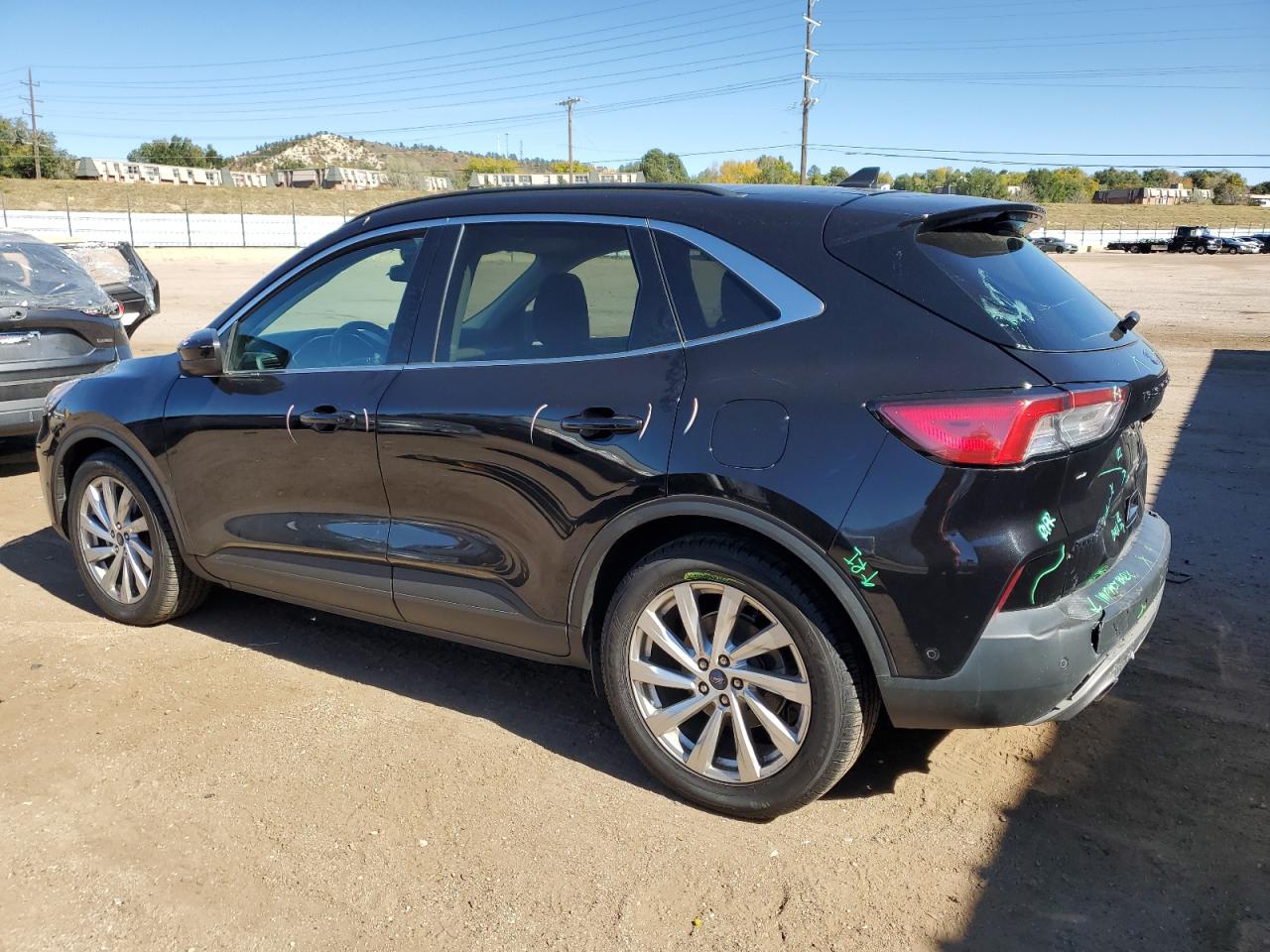 FORD ESCAPE TITANIUM