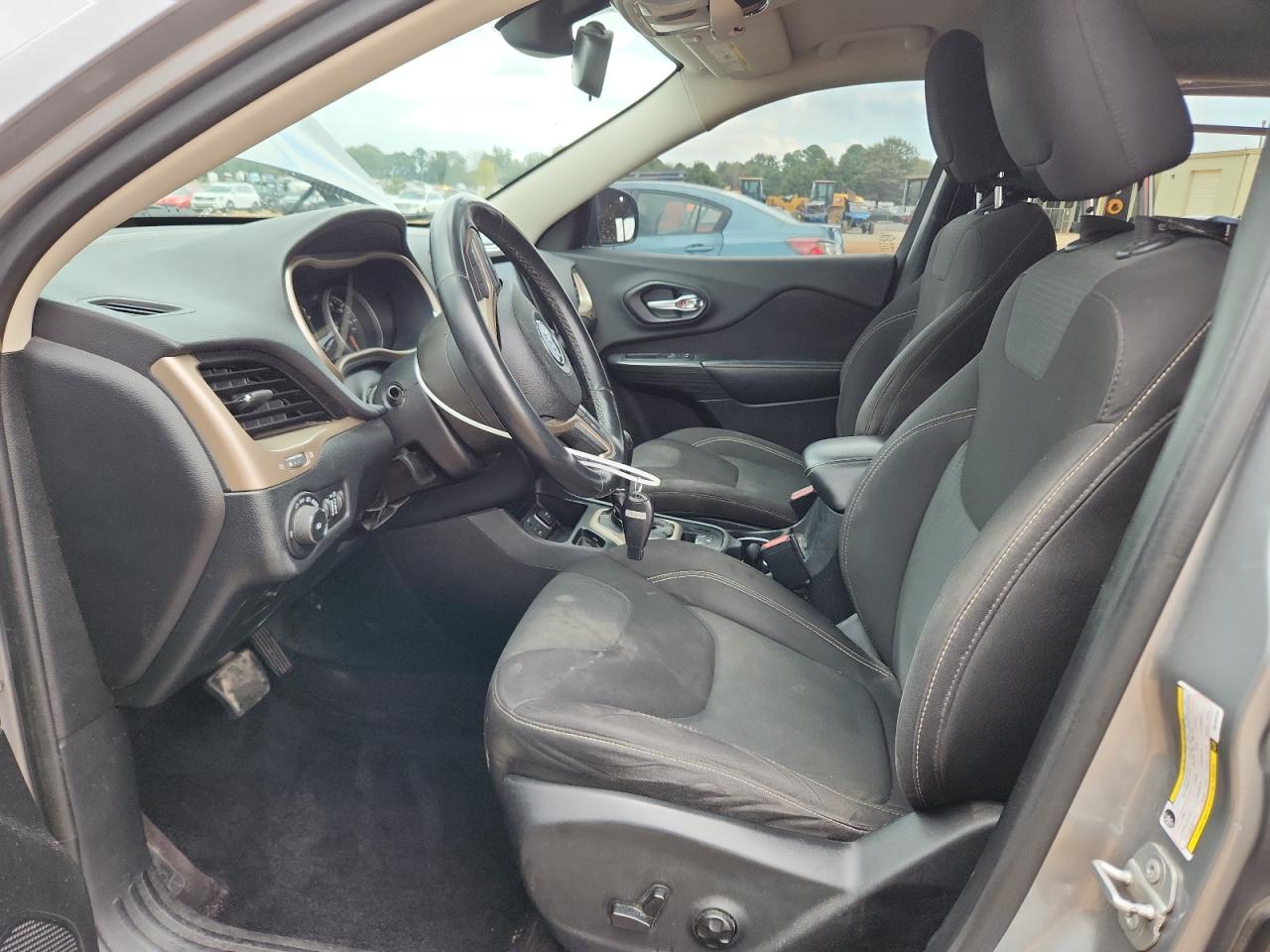 JEEP GRAND CHEROKEE LATITUDE