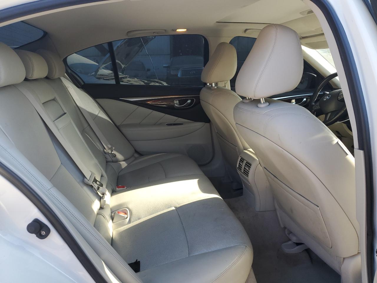 INFINITI Q50 PREMIUM