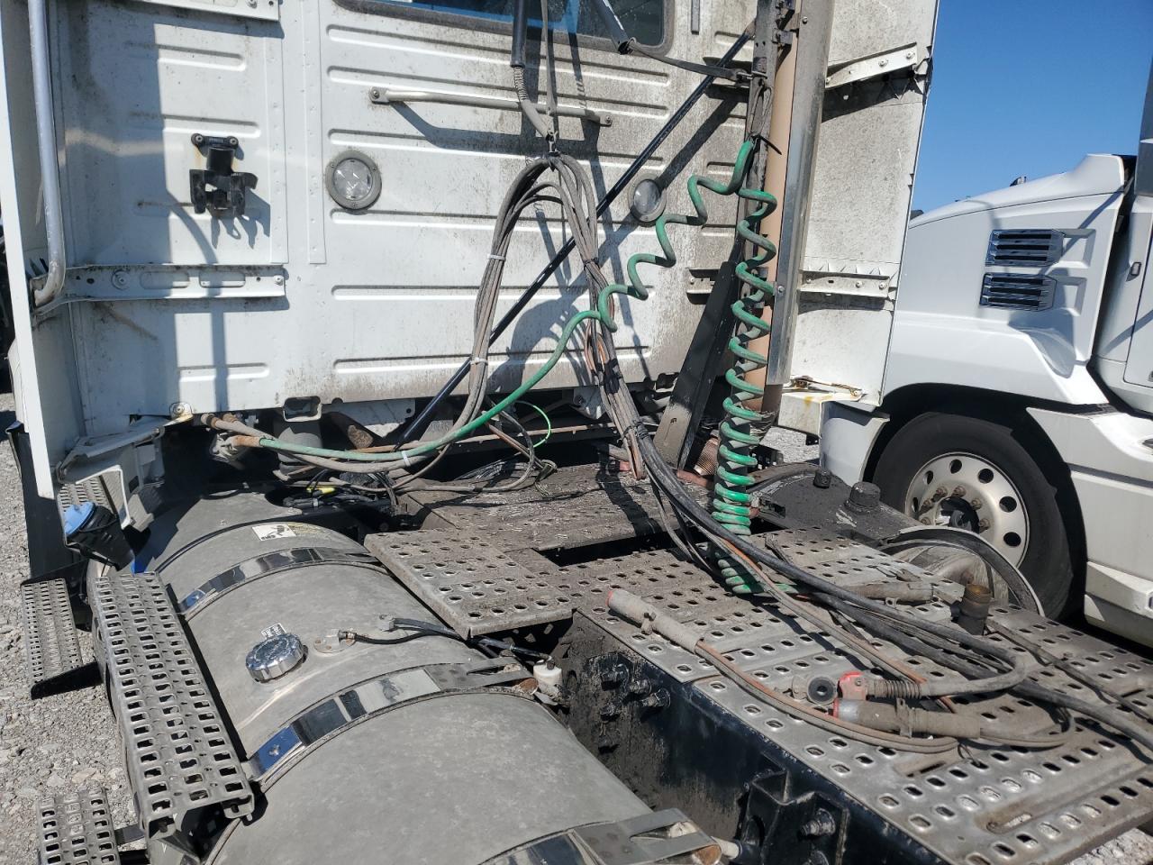 Lot #3261287944 2018 VOLVO VN VNL