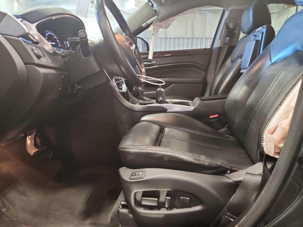 CADILLAC SRX LUXURY COLLECTION