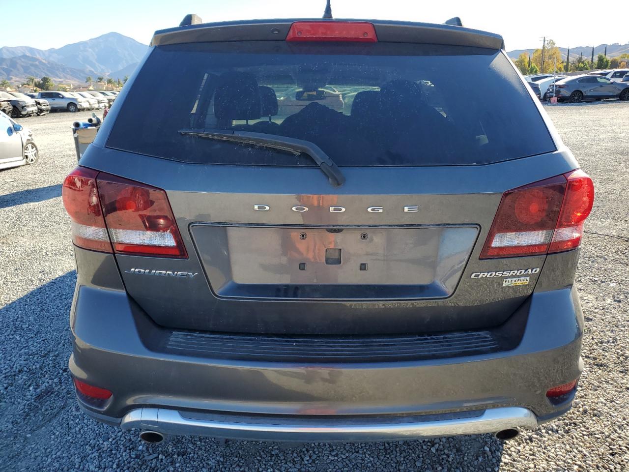 DODGE JOURNEY CROSSROAD