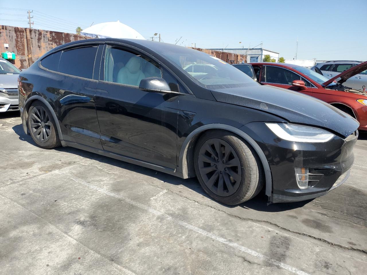 TESLA MODEL X