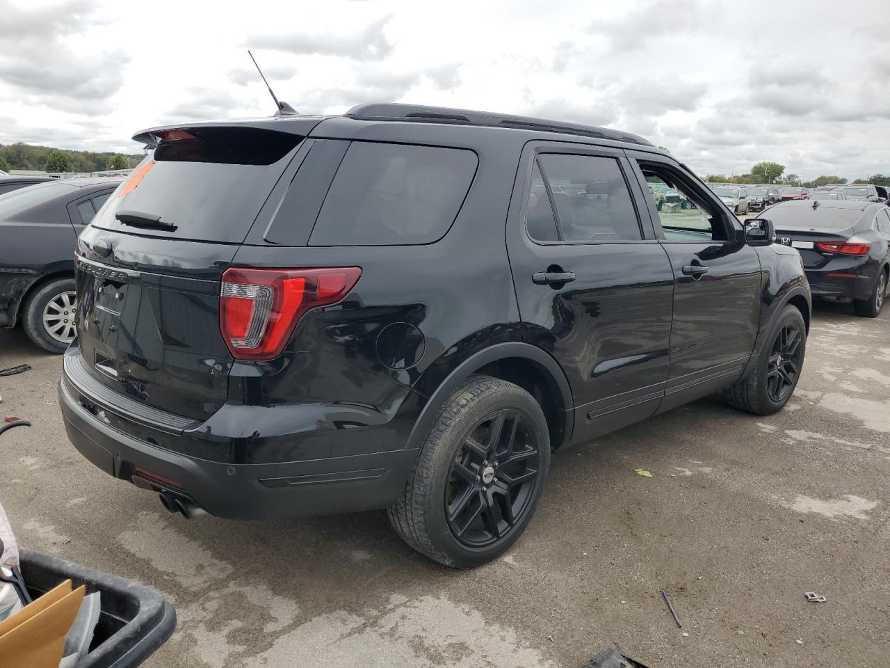 FORD EXPLORER SPORT