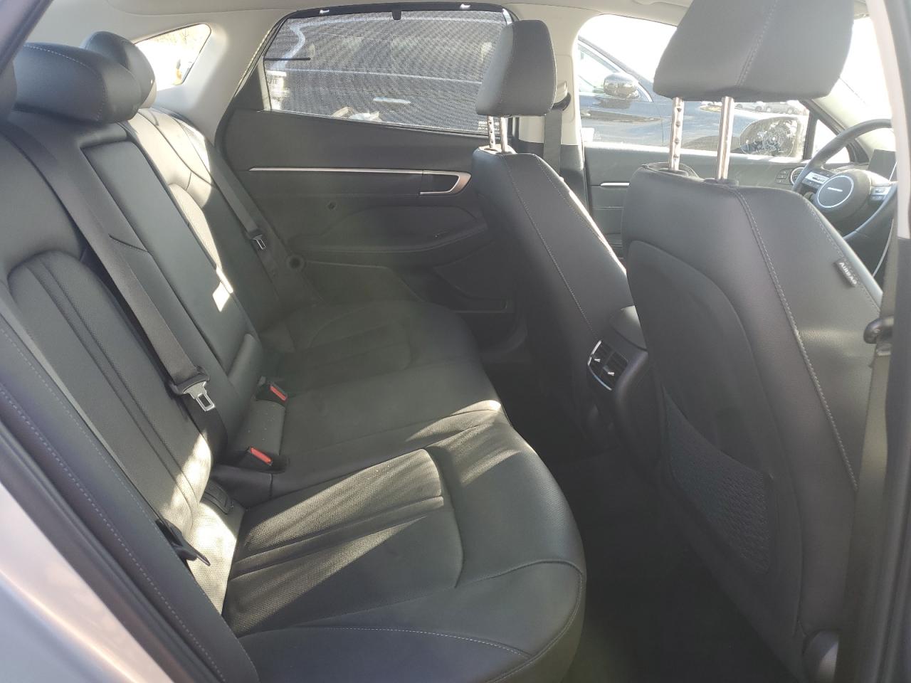 HYUNDAI SONATA HYBRID