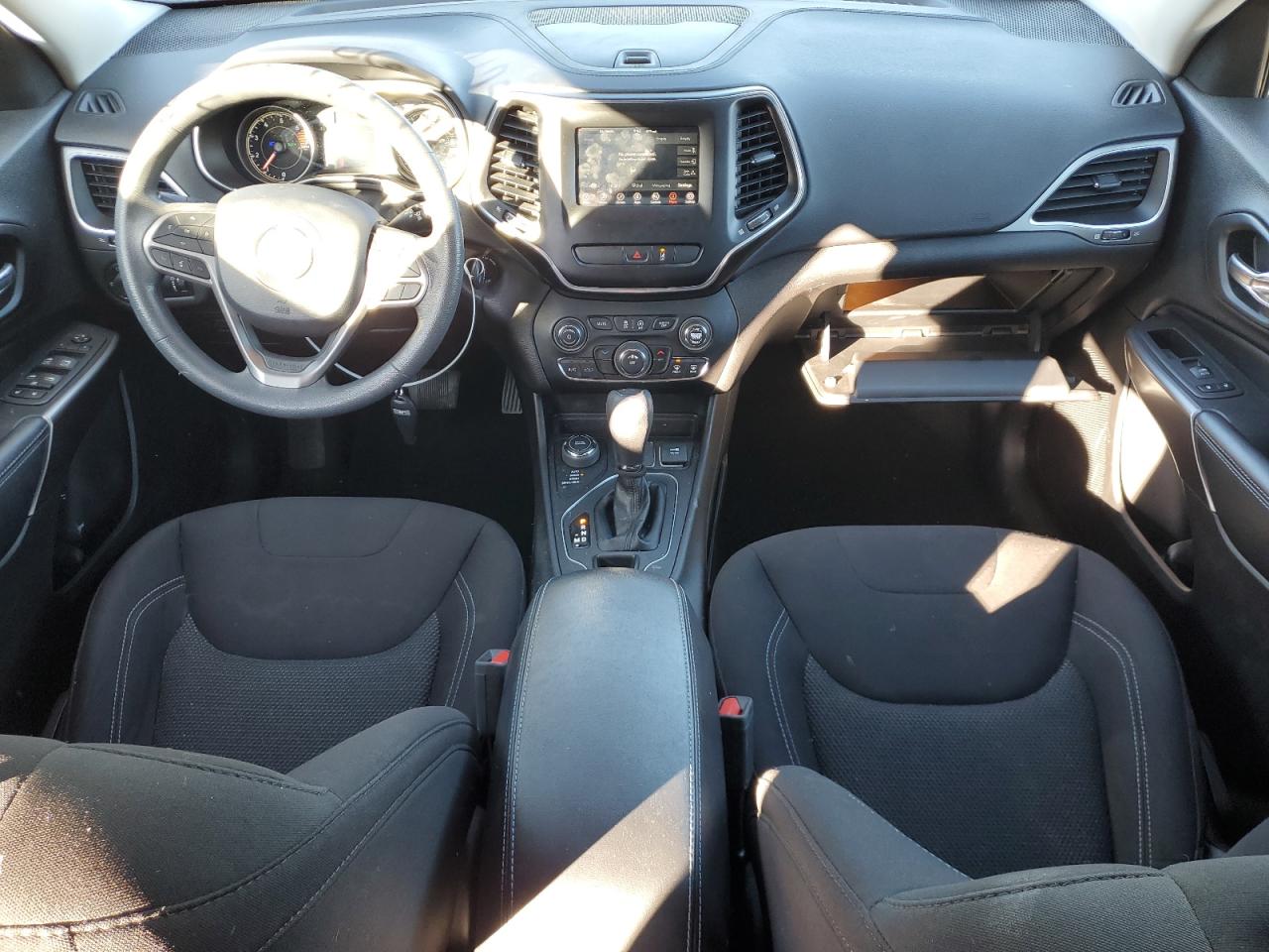 JEEP GRAND CHEROKEE LATITUDE