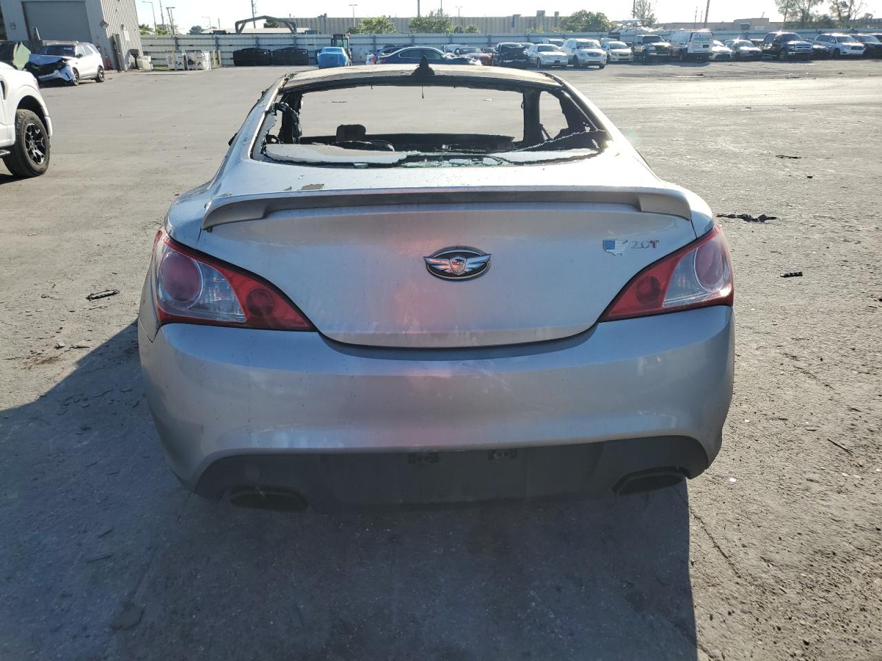 HYUNDAI GENESIS 2.0T