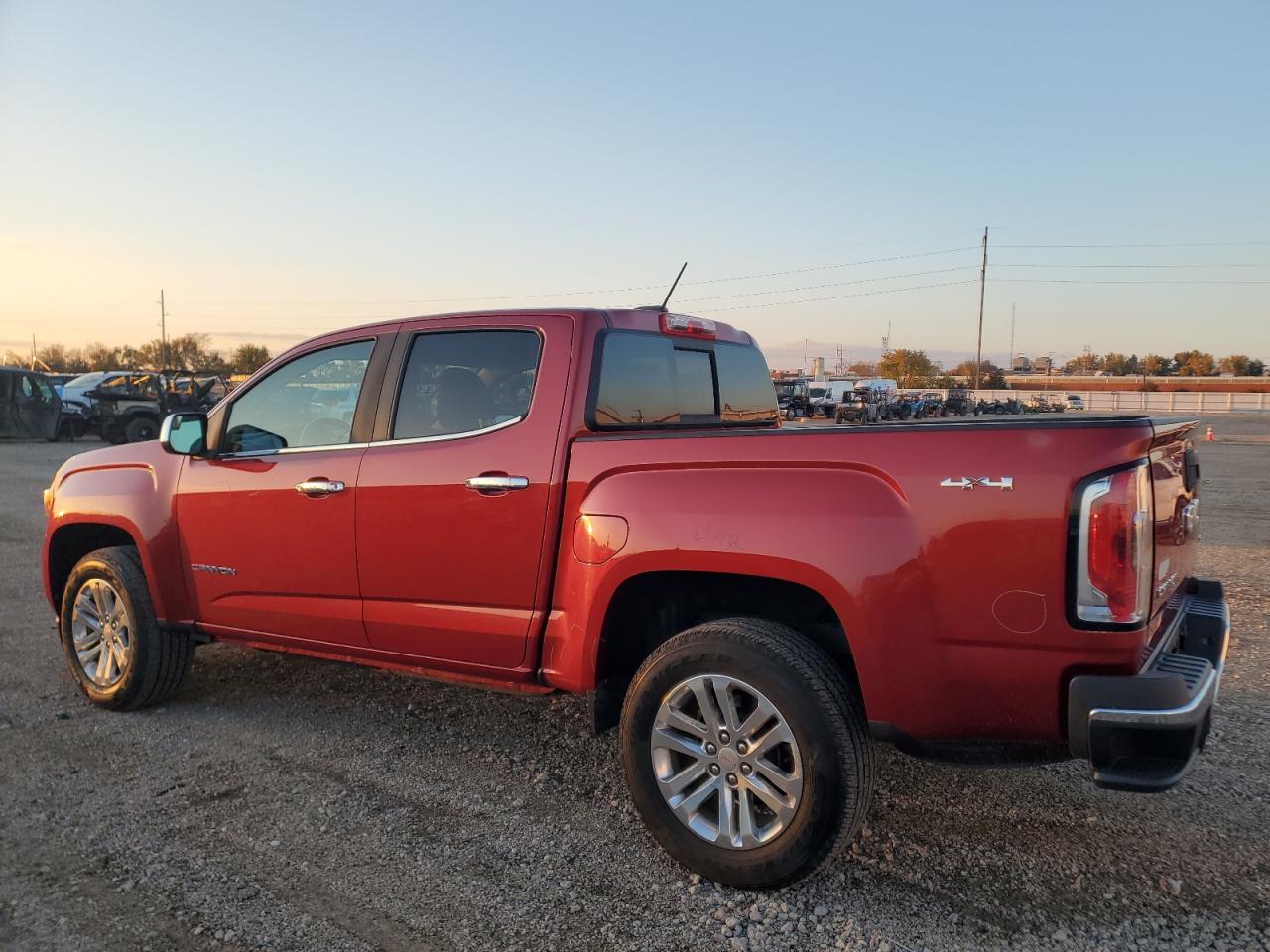 GMC CANYON SLT