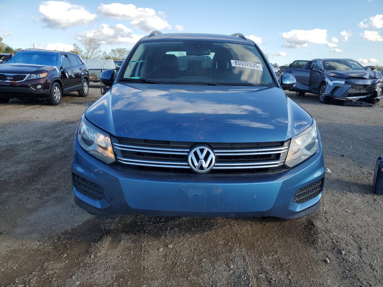 VOLKSWAGEN TIGUAN S