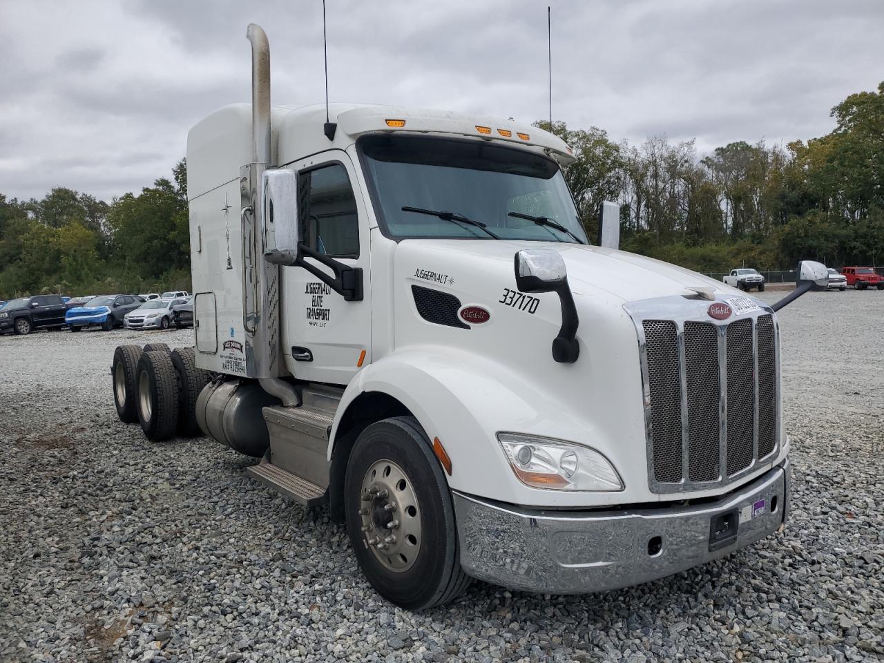 Lot #3290249225 2017 PETERBILT 579