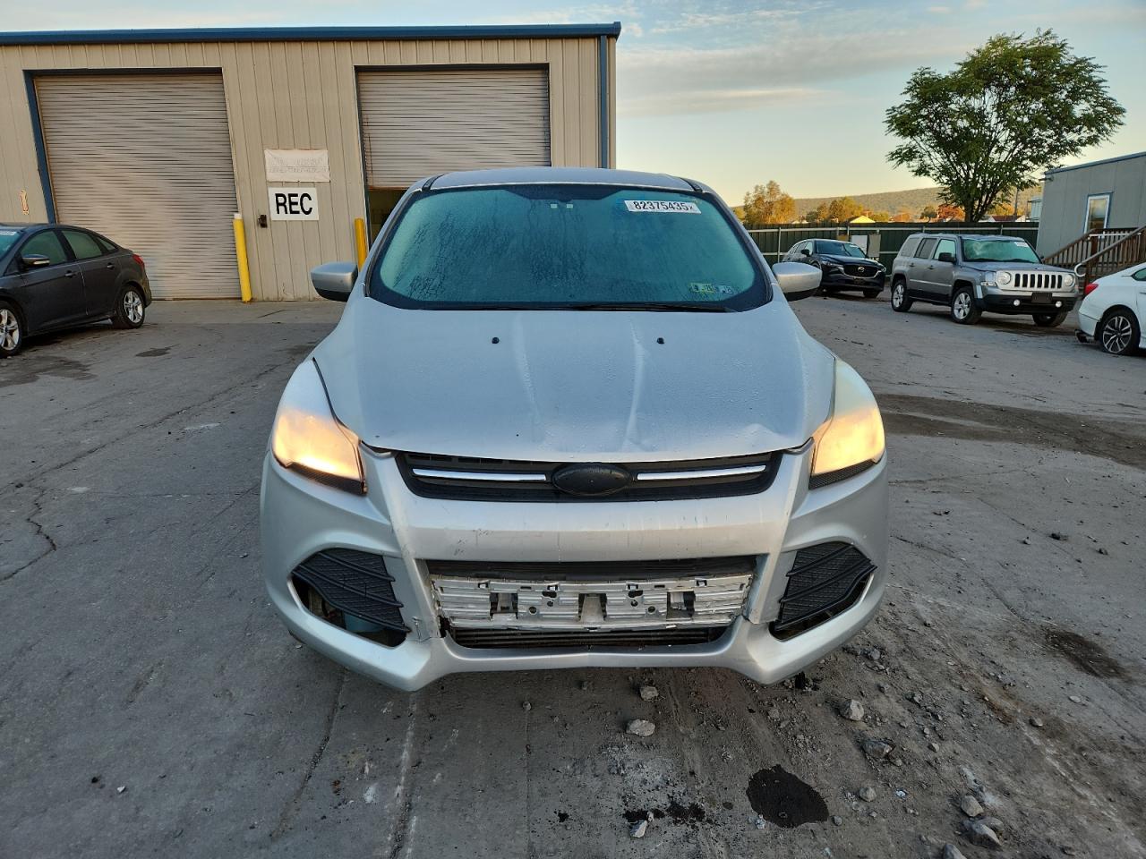 FORD ESCAPE SE