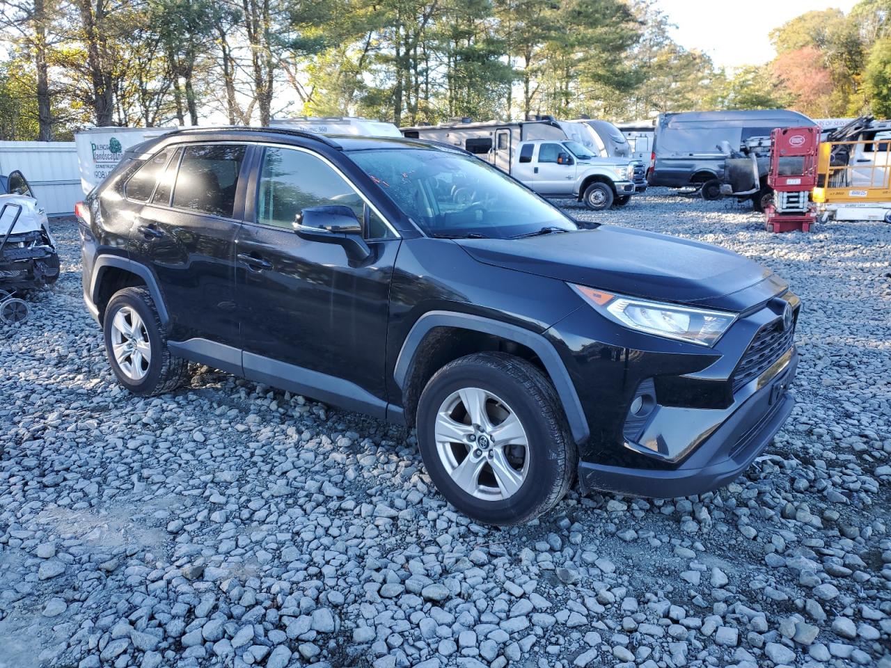 TOYOTA RAV4 XLE