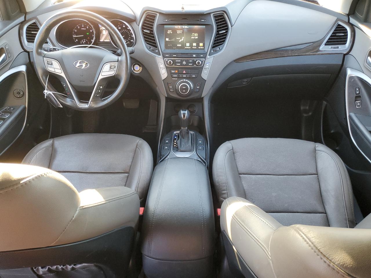 Lot #3318910921 2017 HYUNDAI SANTA FE SPORT