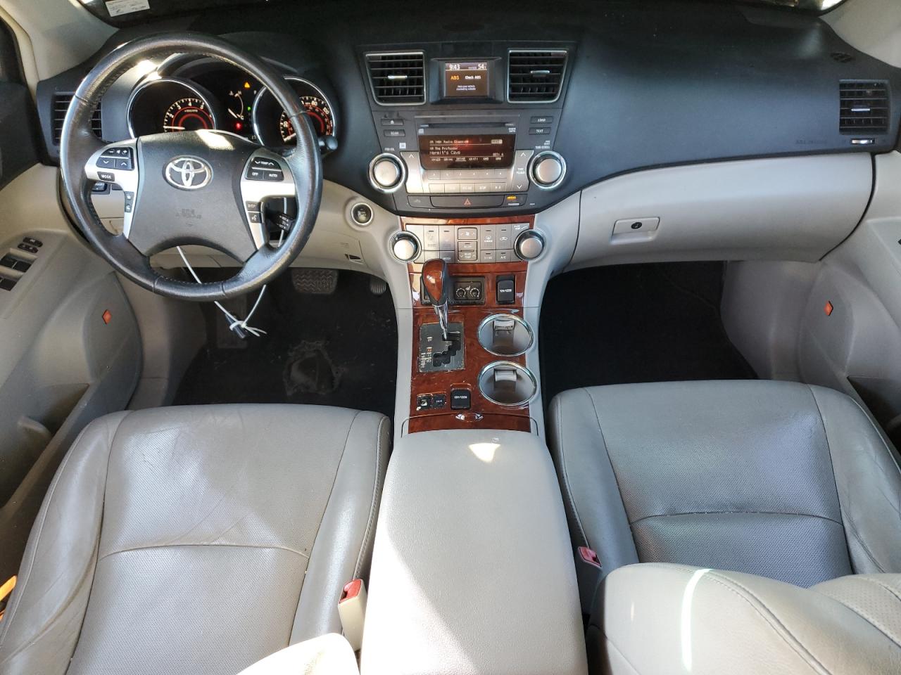 TOYOTA HIGHLANDER LIMITED