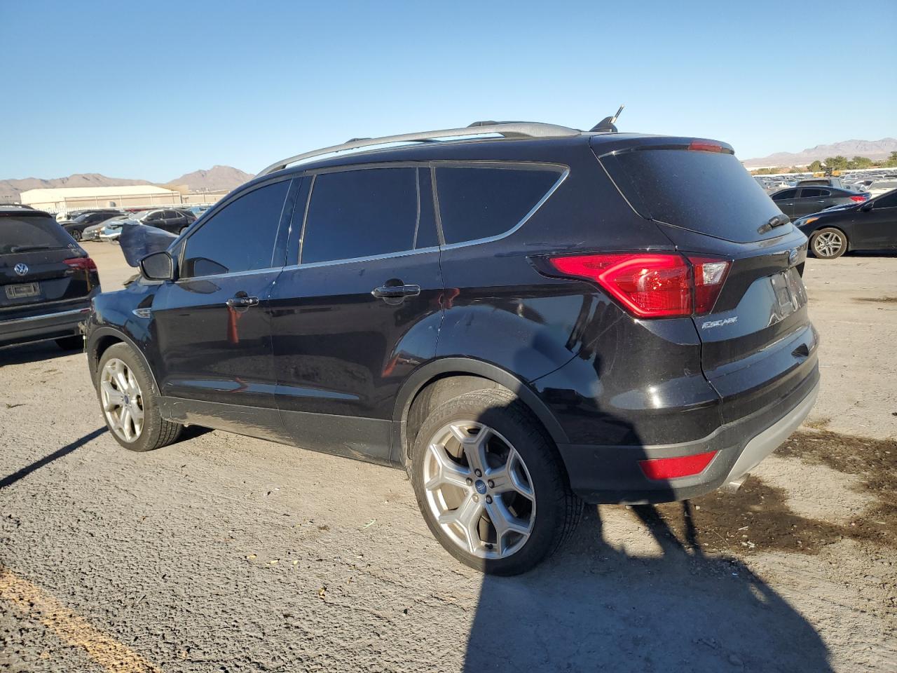 FORD ESCAPE TITANIUM