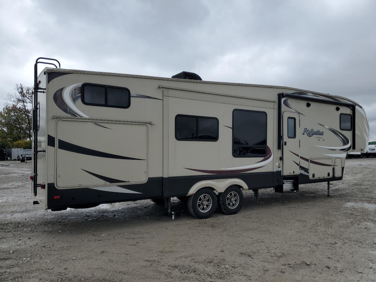 Lot #3284026861 2017 GRAND DESI REFLECTION